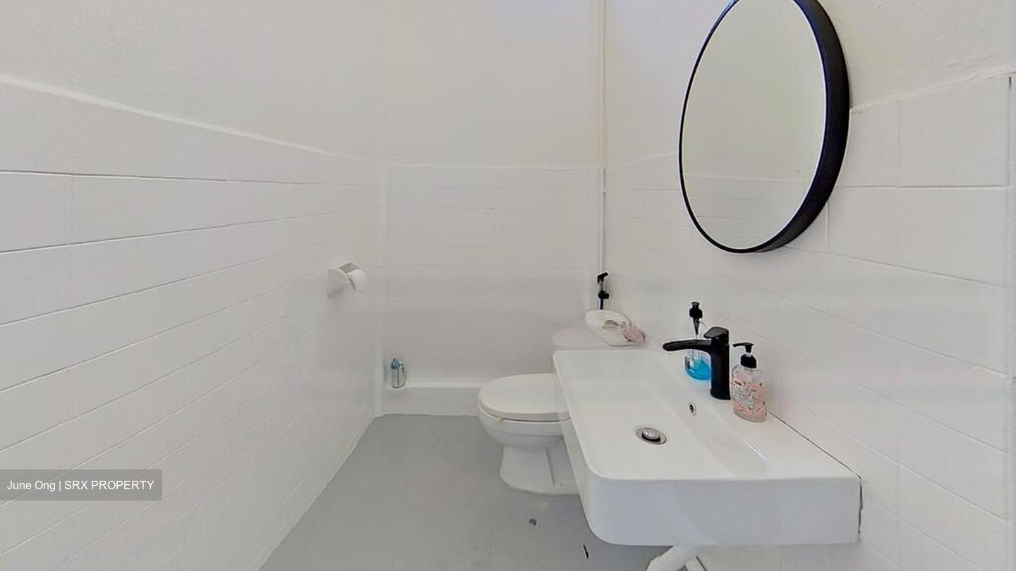 462A CRAWFORD LANE (D7), Shop House #455705491